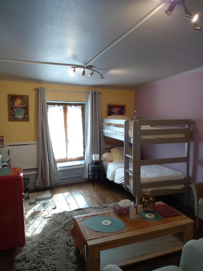 Bed and Breakfast Jonquille Chic La Piccola Venezia Vrecourt Екстер'єр фото